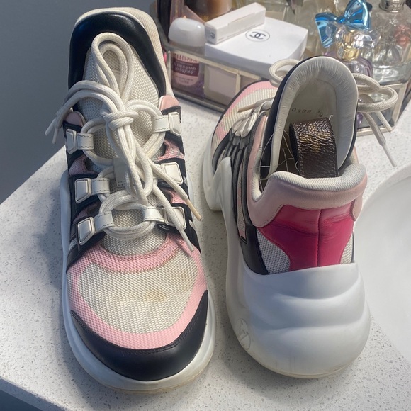 Louis Vuitton Pink and Black Women's Sneakers - Picture 1 of 2